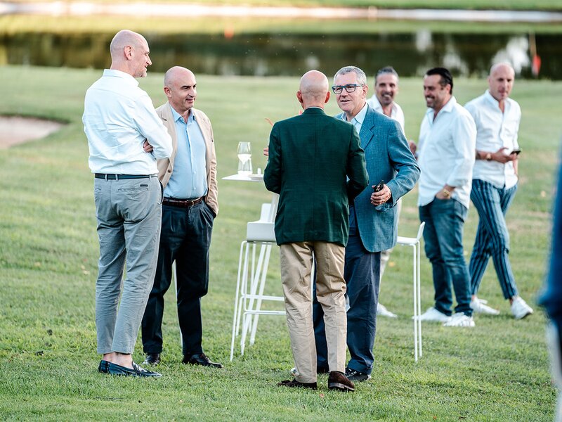 Gallery Evento Porsche Cayenne – Further Together