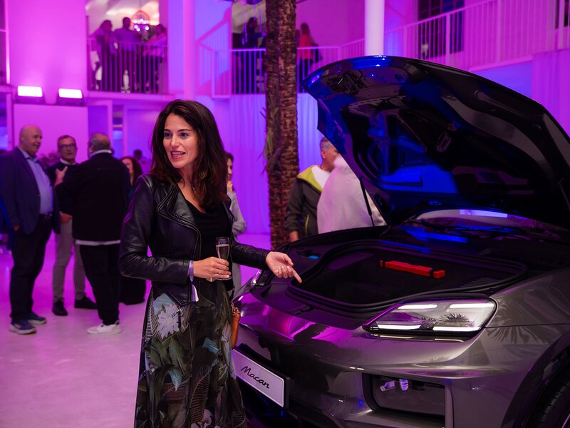 Gallery Evento Porsche Macan 100% elettrica – Keep your essence