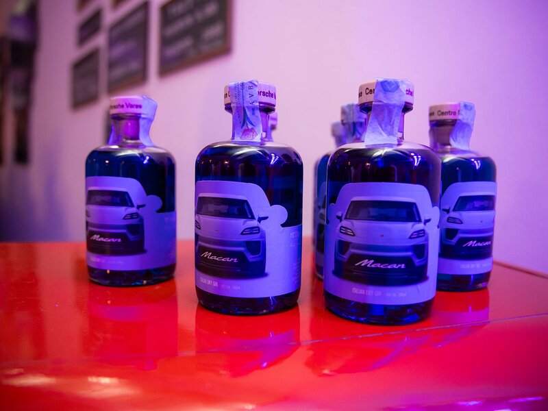 Gallery Evento Porsche Macan 100% elettrica – Keep your essence