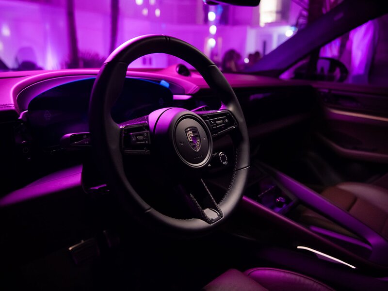 Gallery Evento Porsche Macan 100% elettrica – Keep your essence