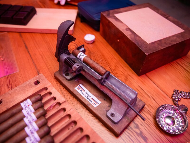 Gallery Evento Porsche Macan 100% elettrica – Keep your essence