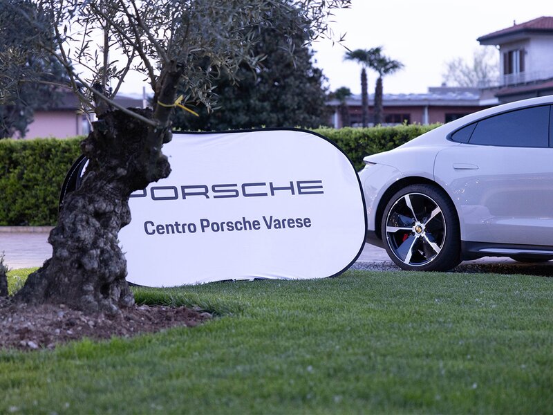 Gallery Evento Porsche Taycan – Overfeel