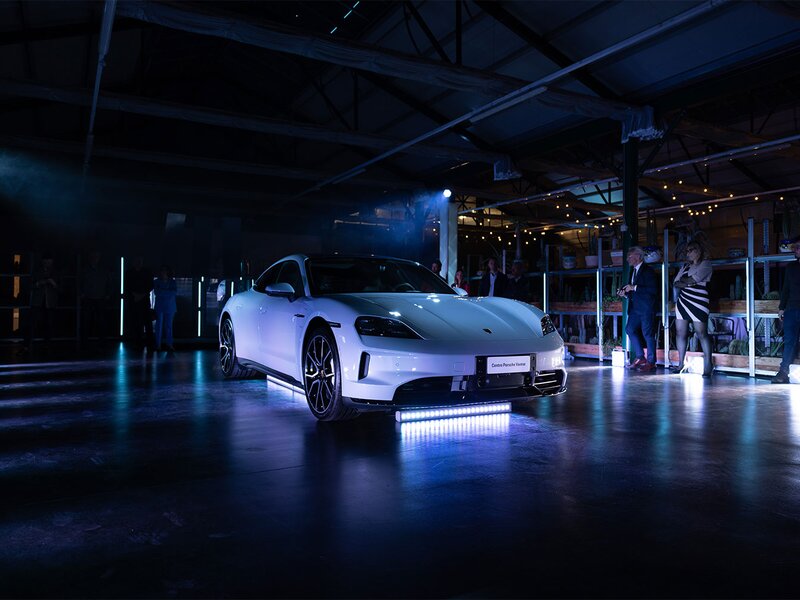 Gallery Evento Porsche Taycan – Overfeel